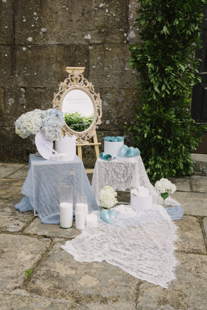 Decoración de boda en Pazo do Tambre, Galicia · Andrea & Alex · Blue Artisan