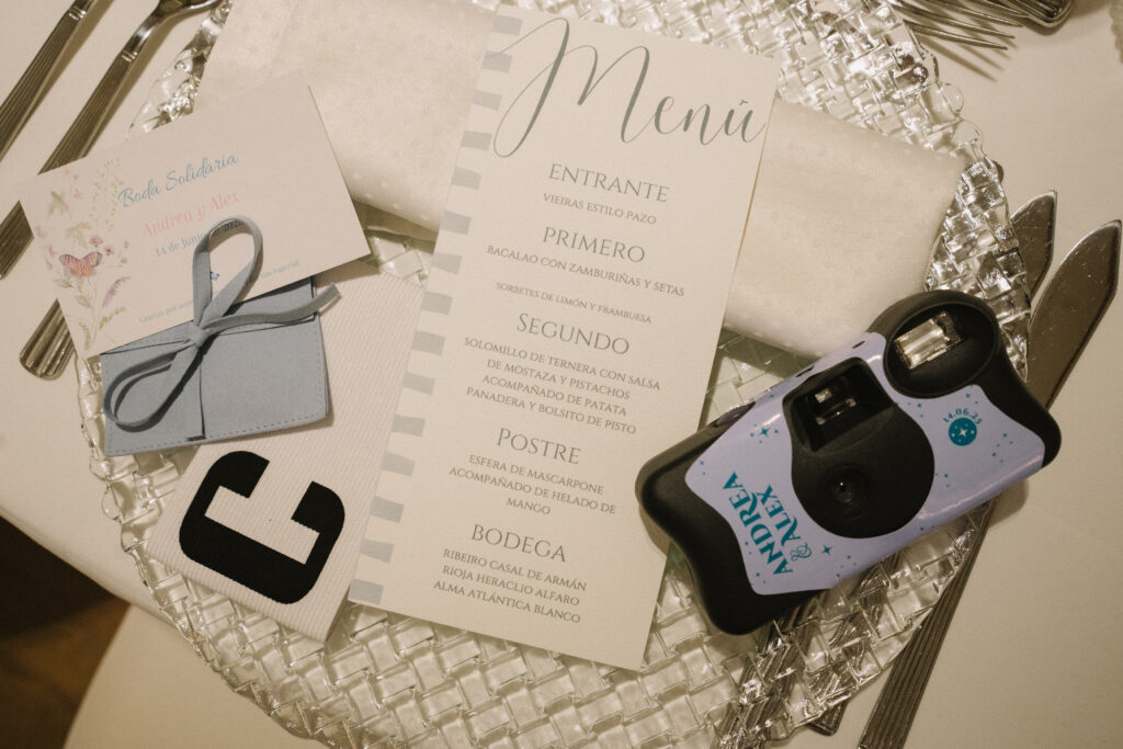 Decoración de boda en Pazo do Tambre, Galicia · Andrea & Alex · Blue Artisan
