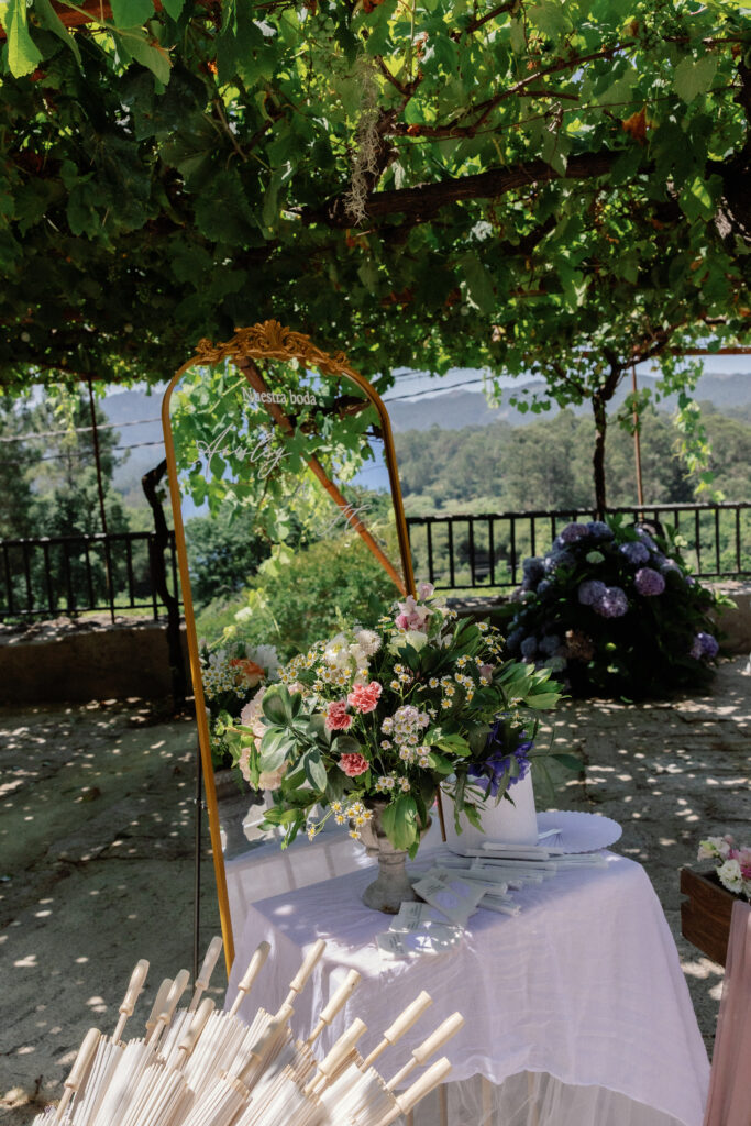 Decoración de boda en Pazo de Mosende, Galicia · Ani & JC · Blue Artisan