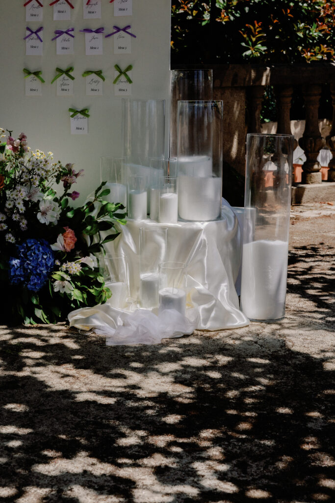 Decoración de boda en Pazo de Mosende, Galicia · Ani & JC · Blue Artisan