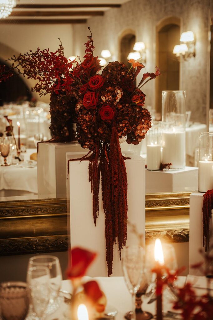 Decoración de boda en Pazo do Tambre, Galicia · Pilar & Edu · Blue Artisan
