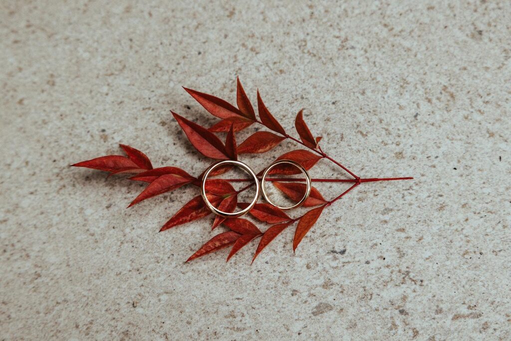 Decoración de boda en Pazo do Tambre, Galicia · Pilar & Edu · Blue Artisan