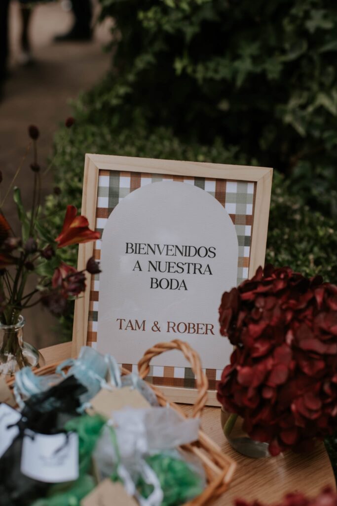Decoración de boda en Quinta Canaima, Galicia · Tam & Rober · Blue Artisan