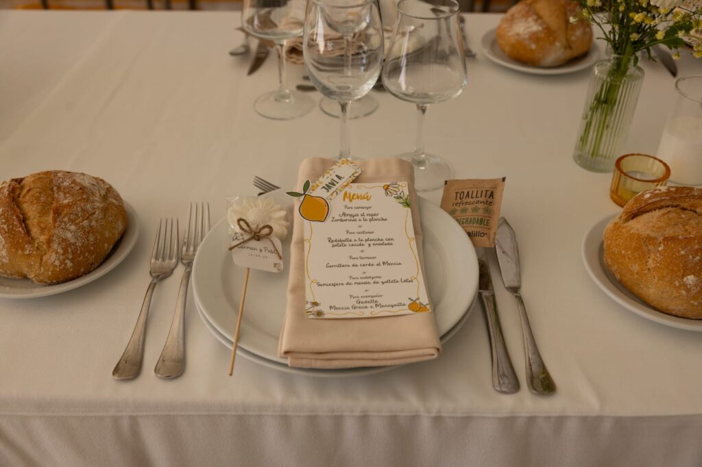 Decoración de boda en Boiro, Galicia · Carmen & Pablo · Blue Artisan