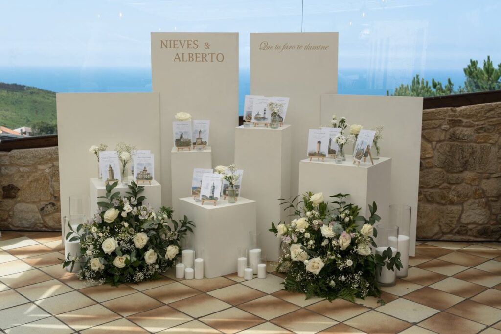 Decoración de boda gallega en Costa Caión, A Coruña · Nieves & Alberto · Blue Artisan