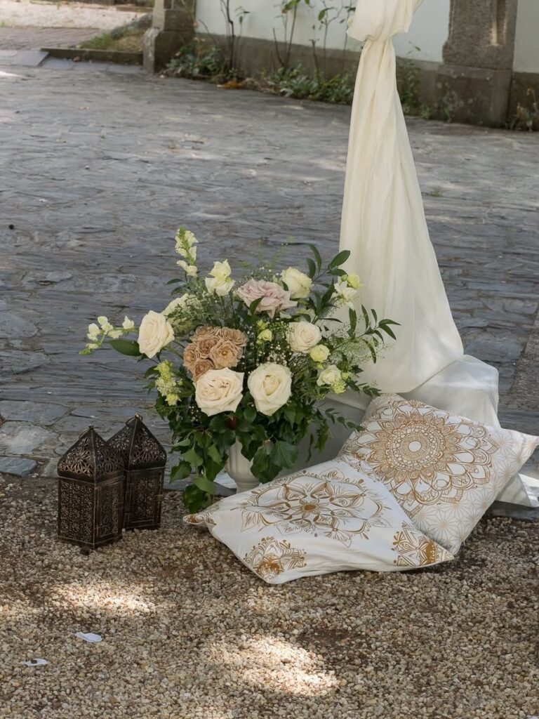 Decoración de boda estilo marroquí en el Balneario de Guitiriz, Lugo · Hakima & Jacobo · Blue Artisan