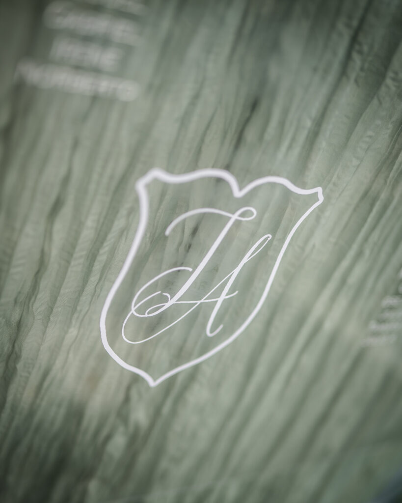 Decoración de boda en Finca La Atlántida, Galicia · Thalía & Adrián · Blue Artisan